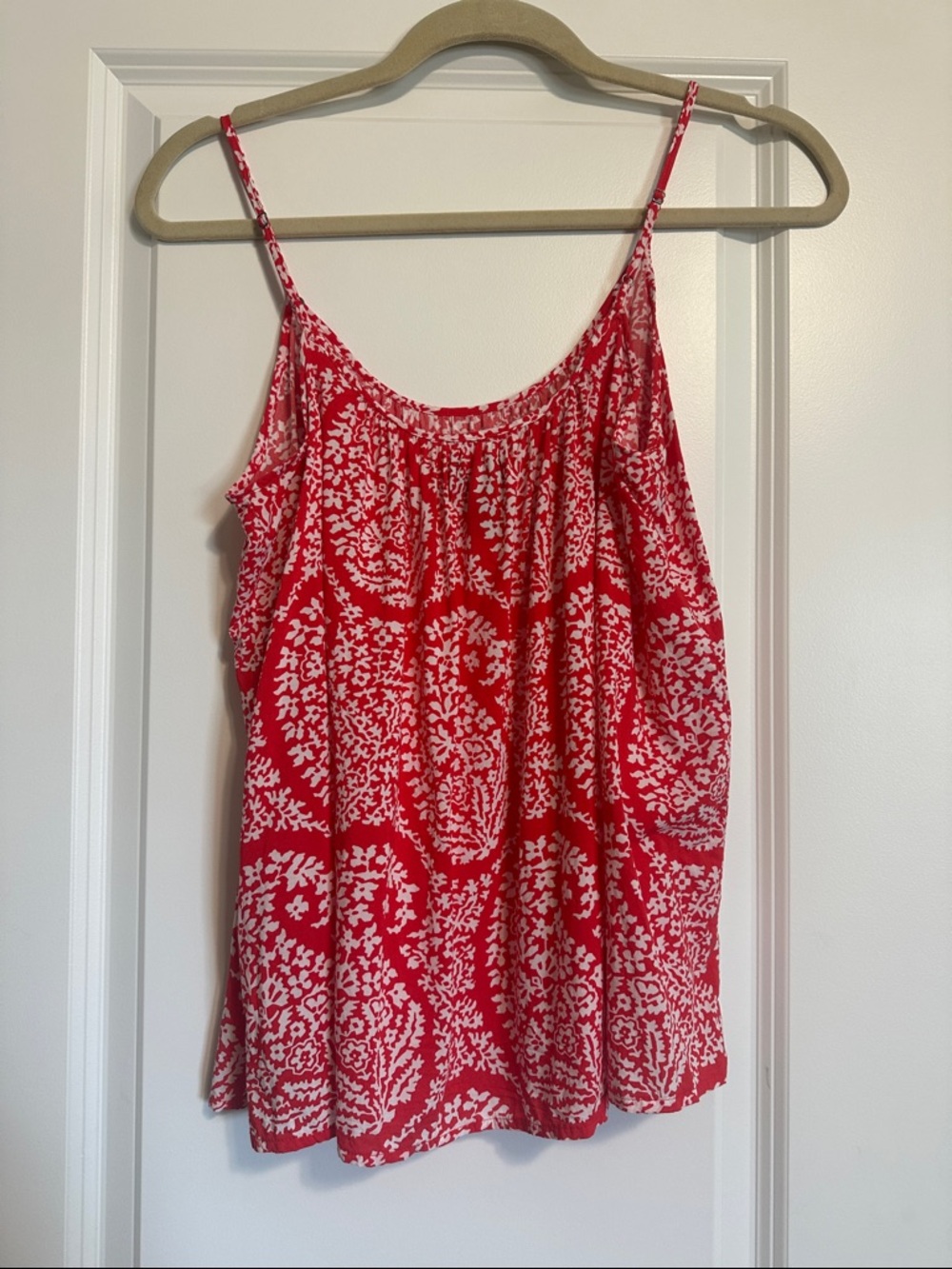 GAP Red and White Floral Spaghetti-Strap Tank - Picture 3 of 3